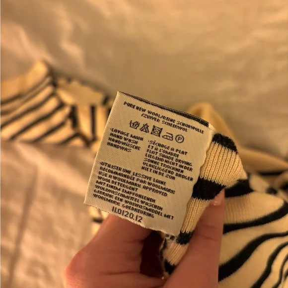 LAST CHANCE Saint James Mademoiselle Striped Sailor Sweater - Picture 11 of 11